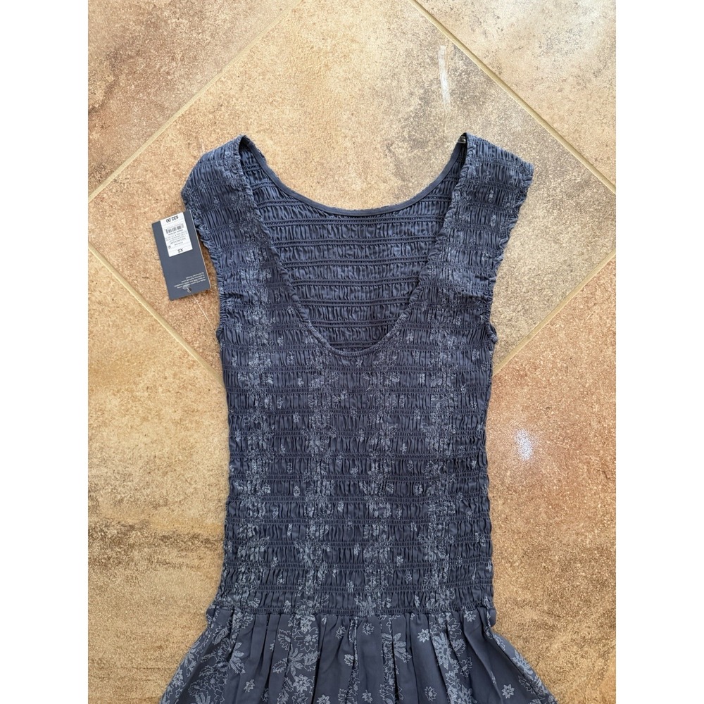 Women's Universal Thread Blue Floral Print Smocked Midi A-Line Dress Size XS NWT - Picture 7 of 7